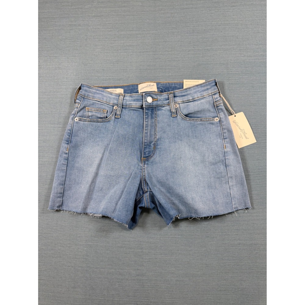 Universal Thread Womens High Rise Midi Denim Shorts Light Wash Blue Size 10 30R